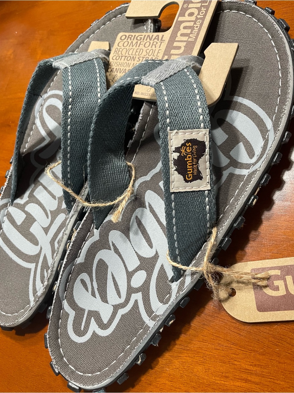 Men's Gumbies Islander Gray Canvas Flip-Flops - Comfort Beach Sandals - Picture 2 of 3